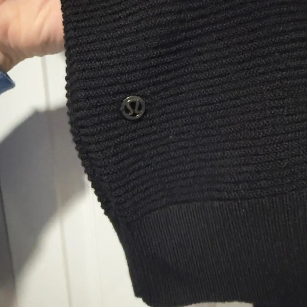 Lululemon Black Ribbed Knit Pullover Sweater | XS–S‎